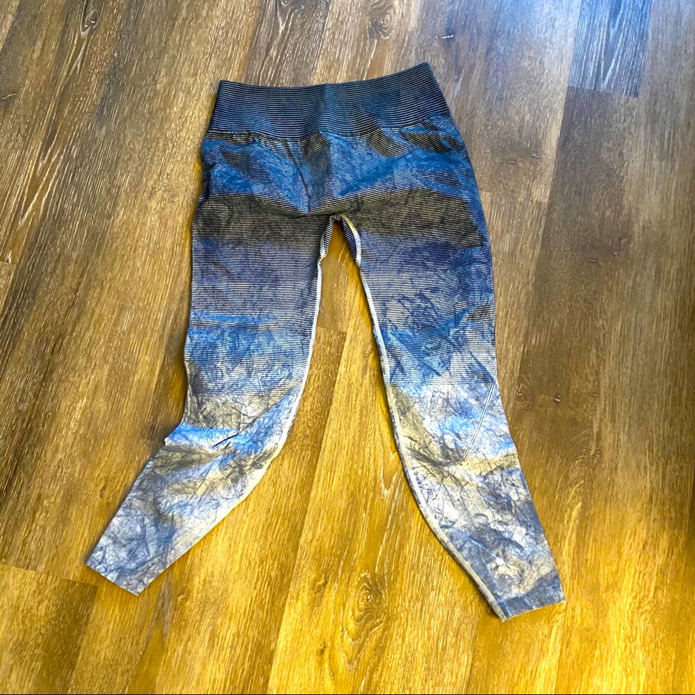 Lululemon Ebb to Train Tight Size 12